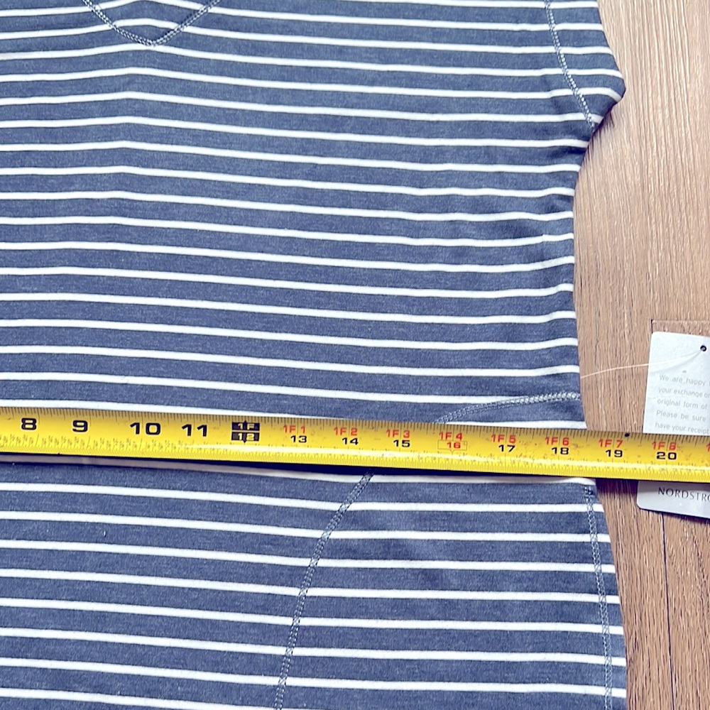 NWT Max Studio Women’s Striped Hooded Short Dress Size Small - Picture 14 of 16